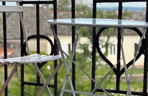 Rieupeyroux House | Le Jardin de la Guionie, bed and breakfast on the farm - nature, serenity, walks.