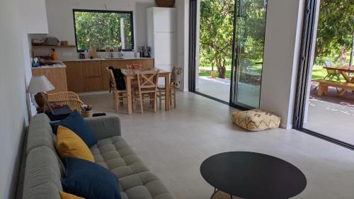 Valimitika Apartment | Le Jardin de Temeni