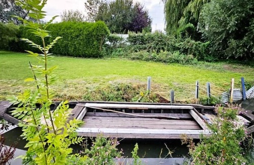 Saint-Omer House | Le Jardin Secret