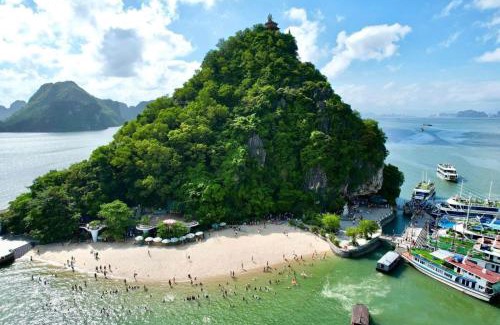 Ha Long Boat Rental | Le Journey Cruise 3-4star 17 cabin Ha long
