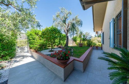 Pieve a Elici Villa | Le Lanterne - Villa vista mare