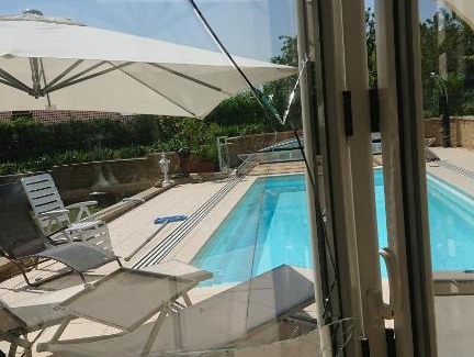 Genolier House | Le Lierre B&B