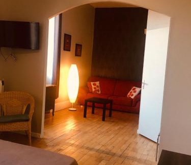 Ecueille House | Le Lion d Or chb 4 pers wifi 7