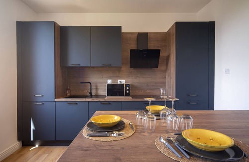 Montelimar Apartment | Le Liondor, superb apartment near park, station and town center