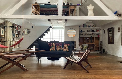 Brussels Apartment | Le Loft des Artiste Est-ce que les Rapports qui Existait Hanson