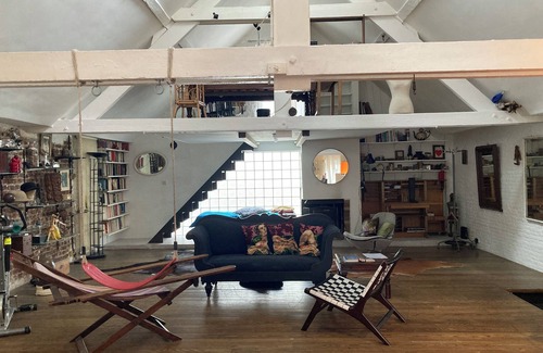 Brussels Apartment | Le Loft des Artiste Est-ce que les Rapports qui Existait Hanson