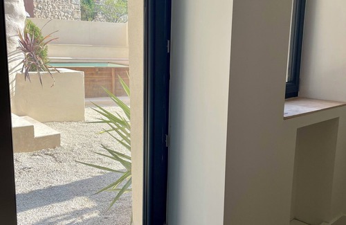 Sainte-Anastasie House | Le Loft - Independent room