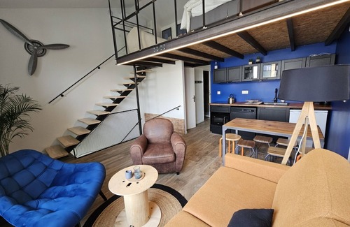 Genas Apartment | Le Loft-Loft-Garden view-Private Bathroom-Apartment
