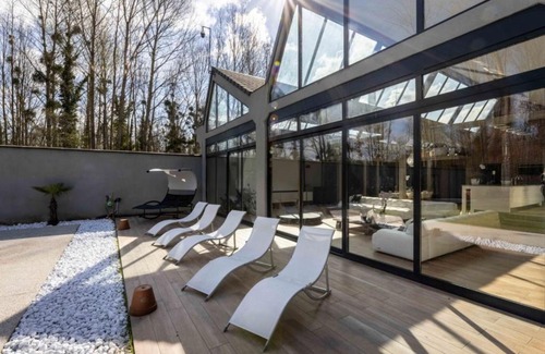 Seine-et-Marne House | Le Loft Piscine