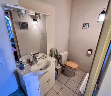 Orthoux-Serignac-Quilhan House | Le Mas Du Gentilhomme Chambre Glycine