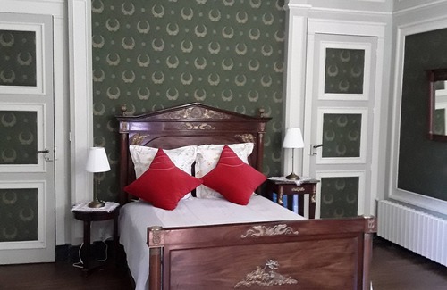 Saint-Aignan House | Le Manoir du Coeur Volant B&B