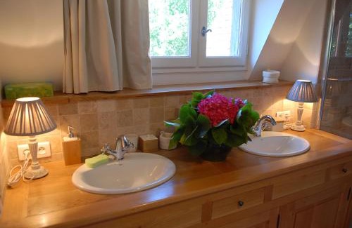 Domme Bed & Breakfast | Le Manoir du Rocher