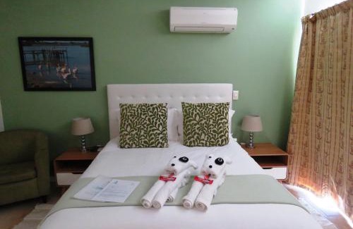 Port Owen Bed & Breakfast | Le Marina B&B