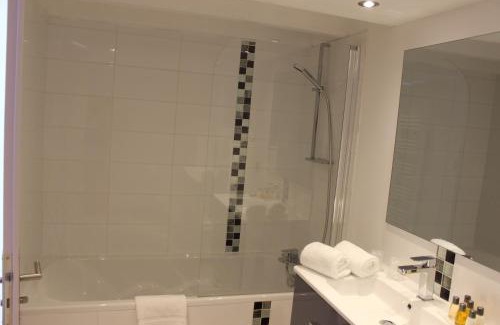 Bragassargues Bed & Breakfast | Le Mas de roux Chambres d'hotes