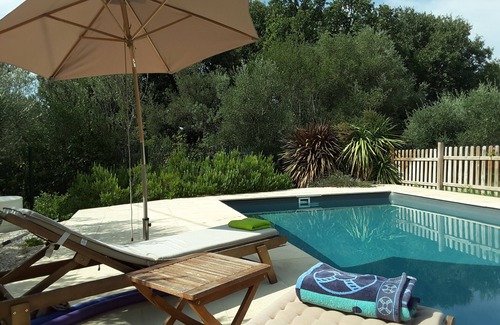 Saint-Maximin House | Le Mas de Tiomka - single B & B, swimming pool, quiet 4km Uzès