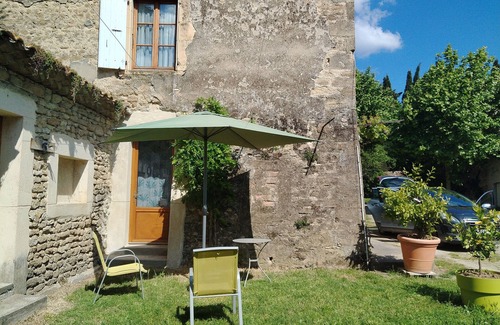 Chabrillan House | Le Mas Gorce offers a peaceful country setting, with a spacious exterior.