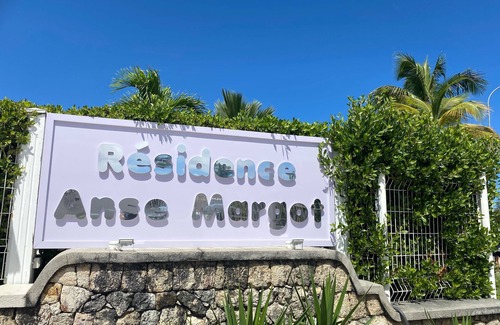 Nettle Bay Apartment | Le Colibri Apartment between Sea and Lagoon