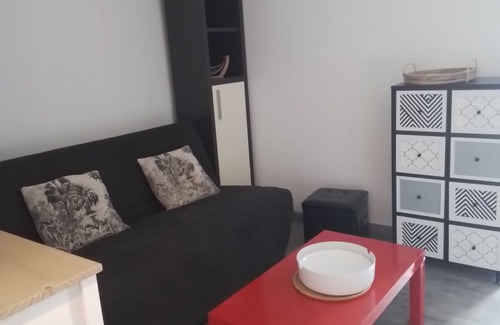 Saint-Nazaire Apartment | Le Miroir -Appt 4 pers Clim, Parking, Beach