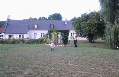 Pontoise-les-Noyon Bed & Breakfast | Le Moulin