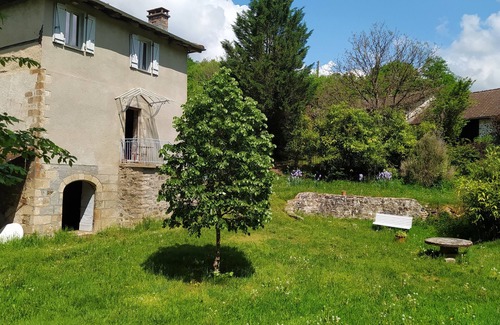 Chanac-les-Mines House | Le moulin l'official, on the banks of the river in a peaceful natural setting,