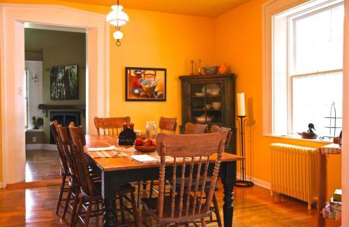 Cowansville Bed & Breakfast | Le Passe-Partout