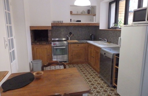 La Haye-Pesnel House | Le patio d'Helxine, town house with patio, shops, 15 minutes from the coast