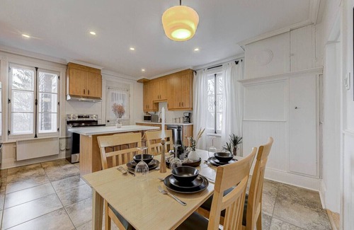Quartier 5-4 Apartment | Le Patrimonial-Two bedrooms
