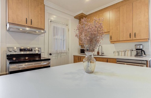 Quartier 5-4 Apartment | Le Patrimonial-Two bedrooms