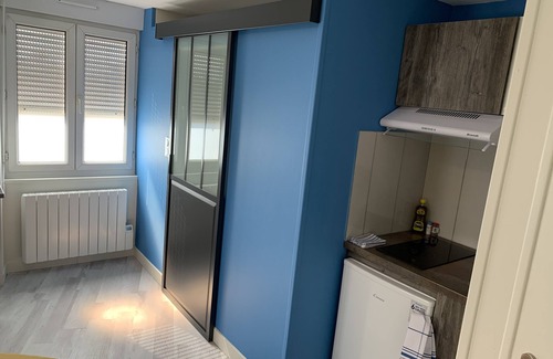 Souche Apartment | 💠Le Petit bleu💠 downtown - Wi-Fi and Netflix- Free parking