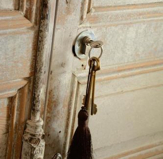 Chateauneuf-de-Gadagne Bed & Breakfast | Le Petit Chateau