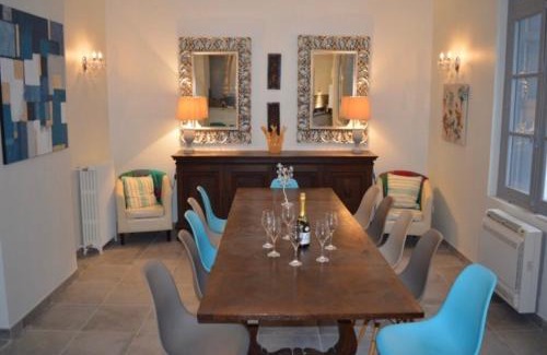 Le Clat Villa | Le Petit Chateau