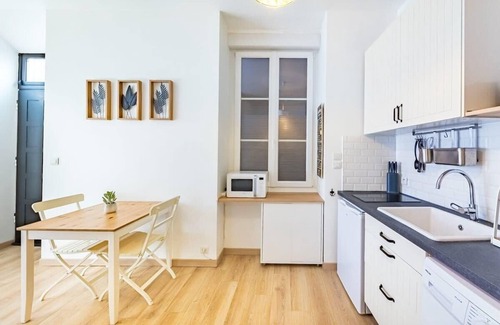Gorge de Loup Apartment | Le Petit Cottin - Cozy apartment for 2 people - Valmy Metro