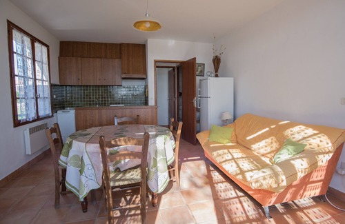 Pertuis Apartment | Le Petit Galla, country apartment