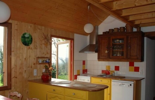 Langon House | Le Petit Gîte de Langon: ecology, calm, light, wide view of the valley.