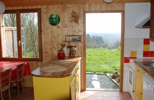 Langon House | Le Petit Gîte de Langon: ecology, calm, light, wide view of the valley.