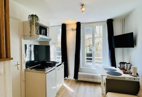 Le Bon Sauveur Apartment | Le Petit Guillaume