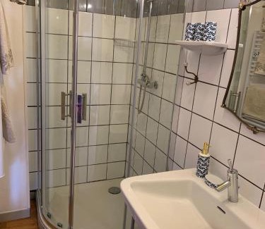 Isigny-le-Buat Bed & Breakfast | Le Petit Manoir