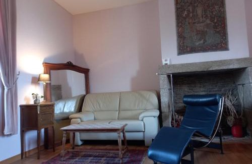 Isigny-le-Buat Bed & Breakfast | Le Petit Manoir
