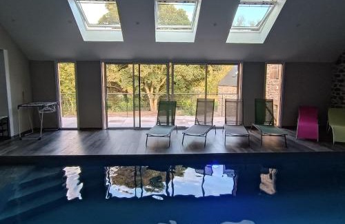 Ploudalmezeau House | le petit moulin de Kerloroc