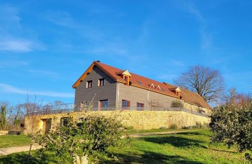 Anglars-Nozac Bed & Breakfast | Le petit nid du Quercy