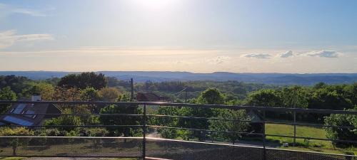 Anglars-Nozac Bed & Breakfast | Le petit nid du Quercy