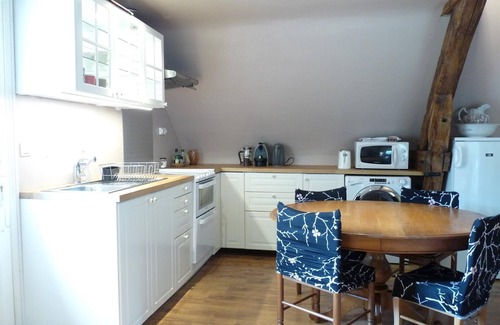 Neuille-le-Lierre Apartment | Le Plessis-Le Lierre - Loire Valley-Amboise, 18th Century Farmhouse, Pool