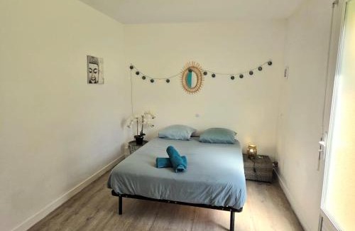 Saint-Meloir-des-Ondes Apartment | Le pont T3 étoilé 2 chambres