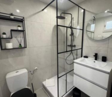Macon Apartment | Le Ptit St Pierre Centre ville BY PRIMO C0NCIERGERIE
