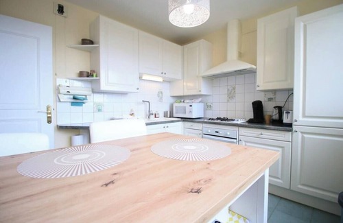 Centre Ville Rive Gauche Apartment | Le Ravissant : merveilleux *F3 avec *vue à *Rouen