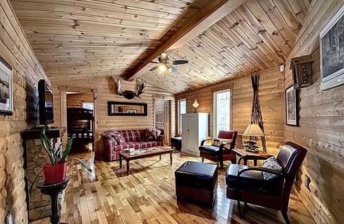 Saint-Gabriel-de-Rimouski Ski Chalet | Le Refuge au Mont Comi