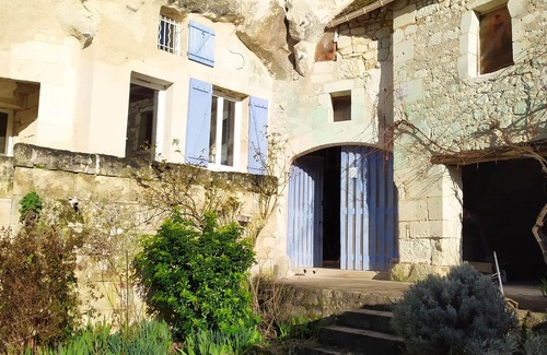 Bourre House | Le Refuge des Elfes, a charming troglodyte near Beauval and the Châteaux