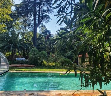 Montfrin House | Le Relais de Bellemaison