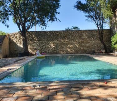 Montfrin House | Le Relais de Bellemaison