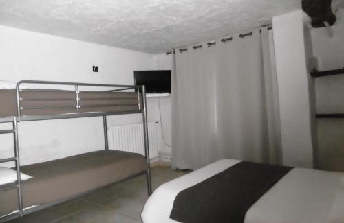 Les Avenieres Hotel | Le Relais Des Vieilles Postes